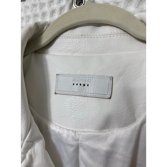 Blank NYC White Embroidered Floral Vegan Leather Moto Jacket Sz Med - Picture 5 of 10